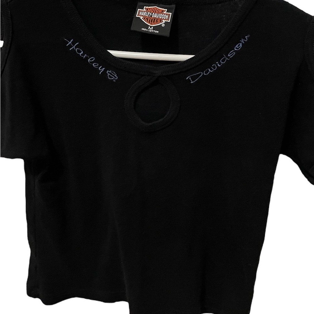 Harley Davidson med black short sleeve tee with cold shoulder and keyhole